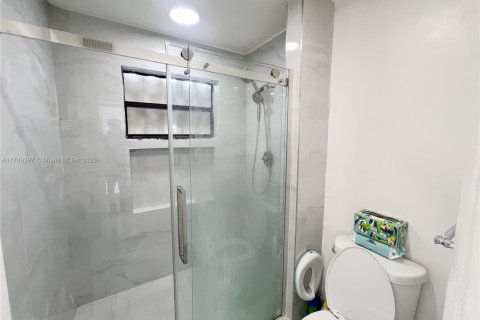 Adosado en venta en Sunrise, Florida, 3 dormitorios, 172.05 m2 № 1699335 - foto 21