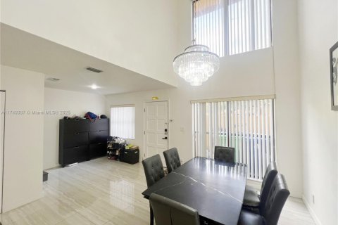 Adosado en venta en Sunrise, Florida, 3 dormitorios, 172.05 m2 № 1699335 - foto 6
