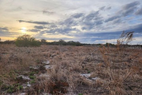 Terreno en venta en Frostproof, Florida № 1555405 - foto 3