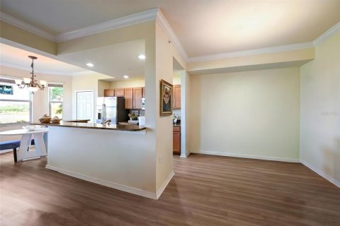 Condo in Bradenton, Florida, 2 bedrooms № 2093296 - photo 16