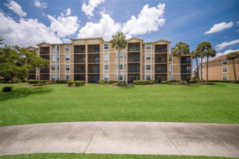 Condo in Bradenton, Florida, 2 bedrooms № 2093296 - photo 13