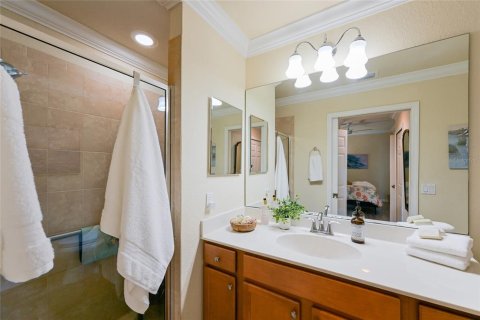 Condo in Bradenton, Florida, 2 bedrooms № 2093296 - photo 26