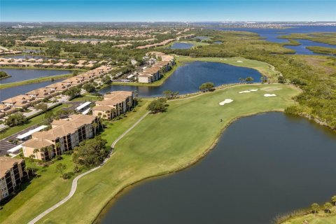 Condo in Bradenton, Florida, 2 bedrooms № 2093296 - photo 4