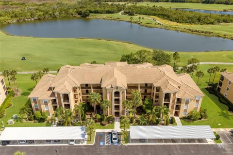 Condo in Bradenton, Florida, 2 bedrooms № 2093296 - photo 3