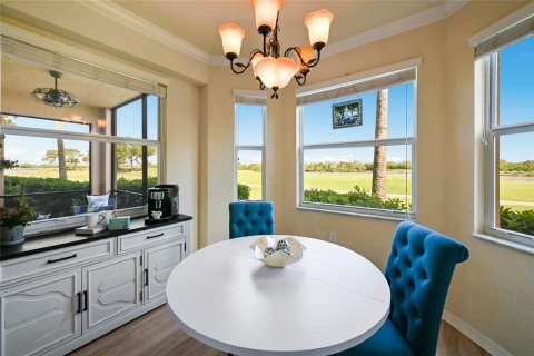 Condo in Bradenton, Florida, 2 bedrooms № 2093296 - photo 8
