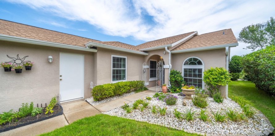 House in Panama City Beach, Florida 3 bedrooms, 163.32 sq.m. № 590078