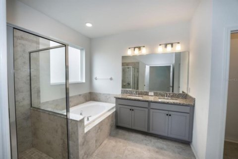 Villa ou maison à louer à Tampa, Floride: 4 chambres, 280.01 m2 № 2388725 - photo 20