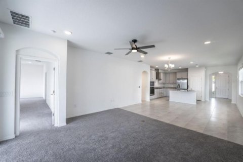 Villa ou maison à louer à Tampa, Floride: 4 chambres, 280.01 m2 № 2388725 - photo 13
