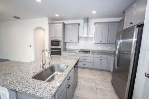 Villa ou maison à louer à Tampa, Floride: 4 chambres, 280.01 m2 № 2388725 - photo 8