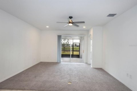 Villa ou maison à louer à Tampa, Floride: 4 chambres, 280.01 m2 № 2388725 - photo 14