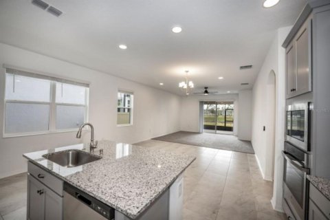 Villa ou maison à louer à Tampa, Floride: 4 chambres, 280.01 m2 № 2388725 - photo 9