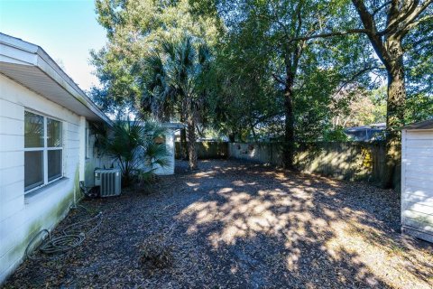 House in Tampa, Florida 2 bedrooms, 117.34 sq.m. № 2403713 - photo 6