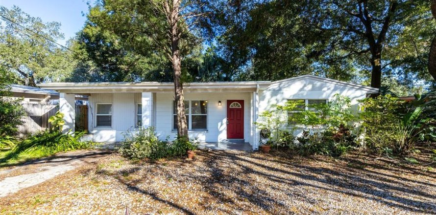 House in Tampa, Florida 2 bedrooms, 117.34 sq.m. № 2403713