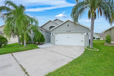 House in Kissimmee, Florida 3 bedrooms, 159.79 sq.m. № 2285658