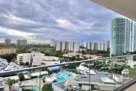 Condominio en alquiler en Aventura, Florida, 2 dormitorios, 175.31 m2 № 2251028 - foto 4