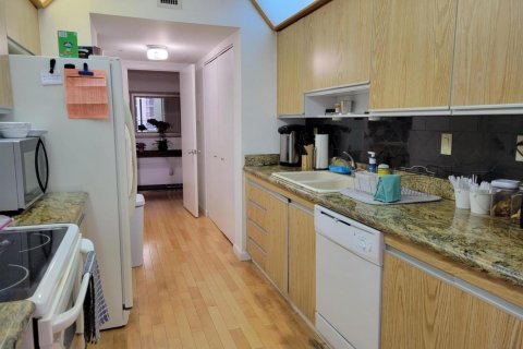 Condominio en alquiler en Aventura, Florida, 2 dormitorios, 175.31 m2 № 2251028 - foto 5