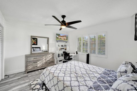 Condominio en venta en Wilton Manors, Florida, 2 dormitorios, 111.48 m2 № 2189773 - foto 15