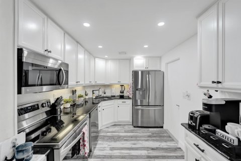 Condominio en venta en Wilton Manors, Florida, 2 dormitorios, 111.48 m2 № 2189773 - foto 8