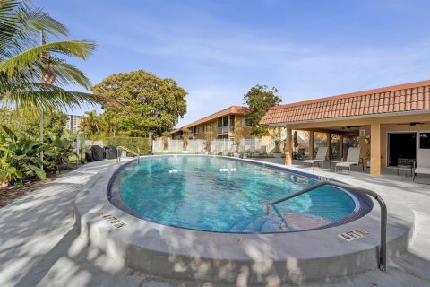 Condominio en venta en Wilton Manors, Florida, 2 dormitorios, 111.48 m2 № 2189773 - foto 23