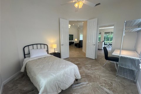 House in Naples, Florida 3 bedrooms, 184.23 sq.m. № 2208911 - photo 25