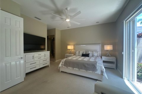 House in Naples, Florida 3 bedrooms, 184.23 sq.m. № 2208911 - photo 12