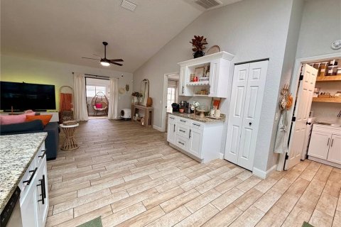Casa en venta en Spring Hill, Florida, 3 dormitorios, 195.47 m2 № 2167691 - foto 11