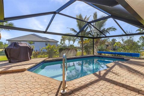 House in Punta Gorda, Florida 3 bedrooms, 196.02 sq.m. № 1568711 - photo 25