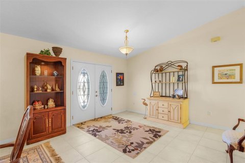 House in Punta Gorda, Florida 3 bedrooms, 196.02 sq.m. № 1568711 - photo 5