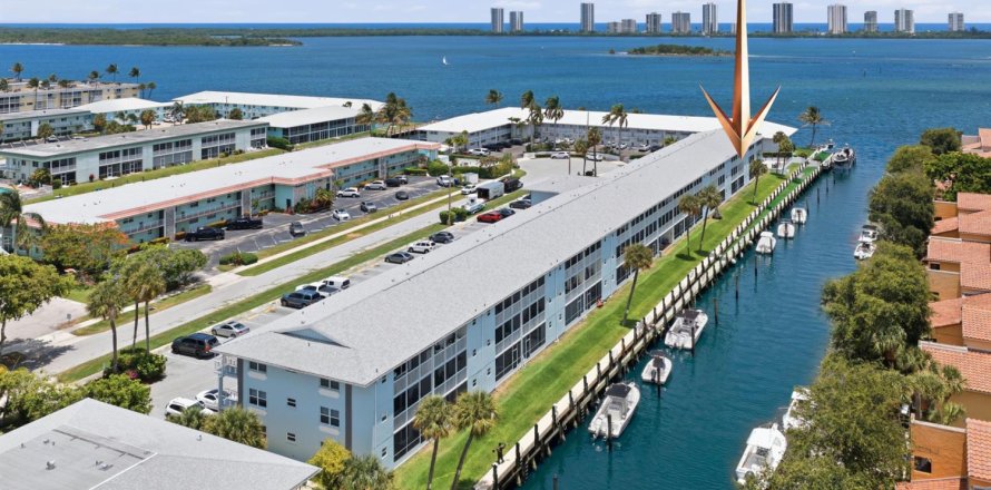 Condo à North Palm Beach, Floride, 2 chambres  № 2084392