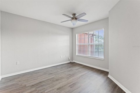 Condo in Tampa, Florida, 1 bedroom  № 1838536 - photo 12