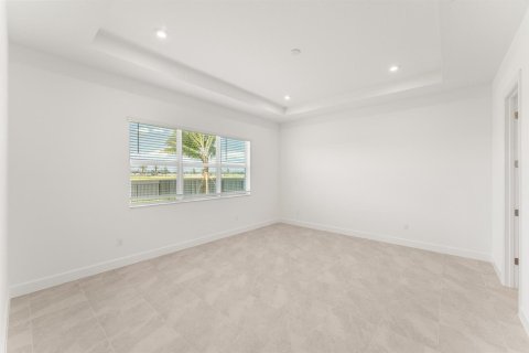 Villa ou maison à vendre à Port St. Lucie, Floride: 4 chambres, 264.49 m2 № 2295661 - photo 6