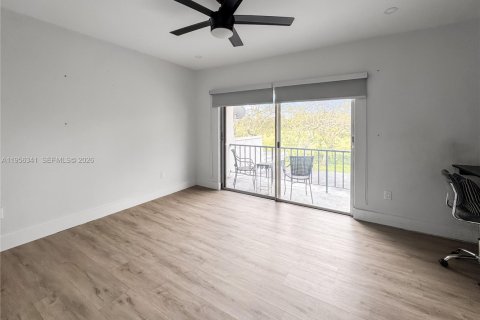 Adosado en alquiler en Hialeah, Florida, 3 dormitorios, 183.95 m2 № 2011994 - foto 21