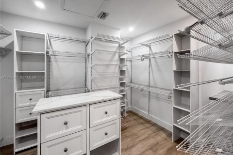 Adosado en alquiler en Hialeah, Florida, 3 dormitorios, 183.95 m2 № 2011994 - foto 16