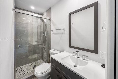 Adosado en alquiler en Hialeah, Florida, 3 dormitorios, 183.95 m2 № 2011994 - foto 22