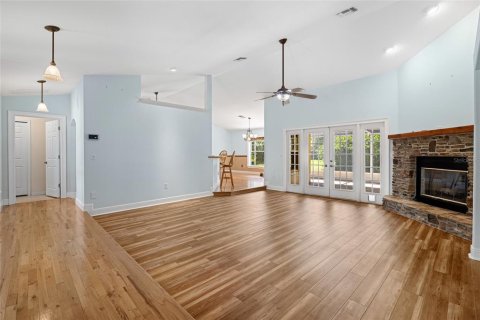 Casa en venta en Sorrento, Florida, 3 dormitorios, 194.54 m2 № 1885915 - foto 6