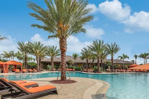 Condo in Bradenton, Florida, 2 bedrooms  № 214176 - photo 5