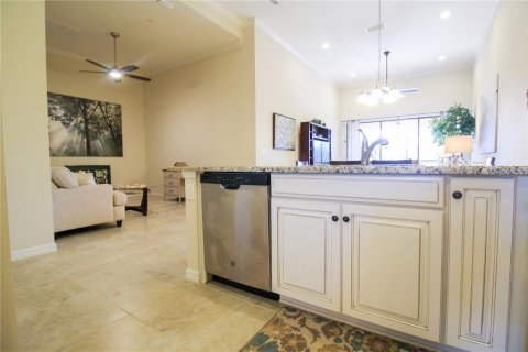 Condo in Bradenton, Florida, 2 bedrooms  № 214176 - photo 30