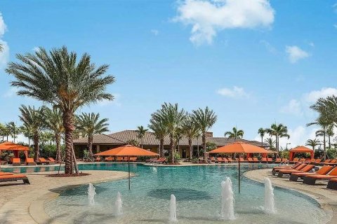 Condo in Bradenton, Florida, 2 bedrooms  № 214176 - photo 13