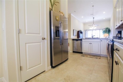 Condo in Bradenton, Florida, 2 bedrooms  № 214176 - photo 28