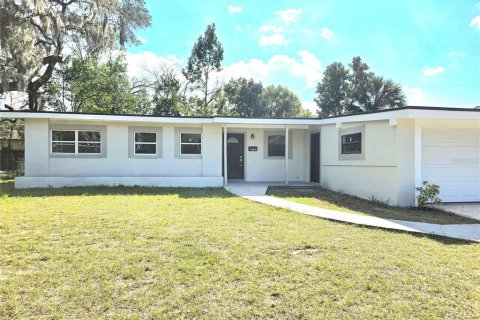 Villa ou maison à vendre à Orlando, Floride: 4 chambres, 135.27 m2 № 1524681 - photo 1