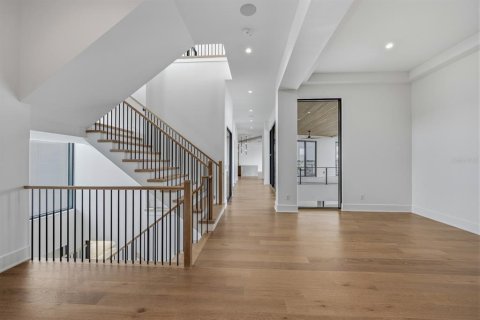 Casa en venta en Saint Petersburg, Florida, 5 dormitorios, 665.55 m2 № 2360673 - foto 26