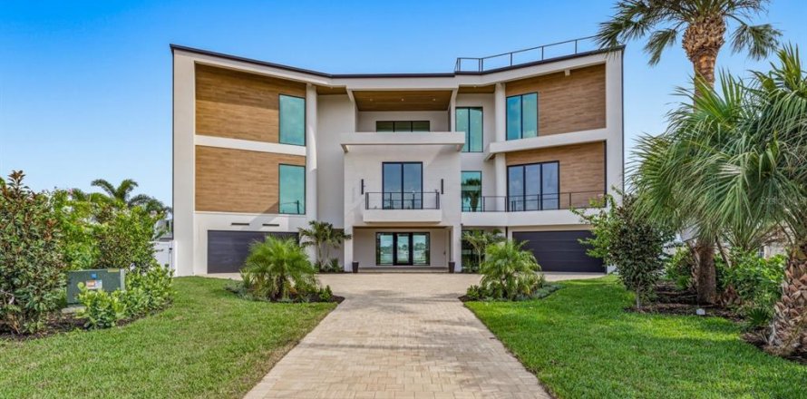 Casa en Saint Petersburg, Florida 5 dormitorios, 665.55 m2 № 2360673