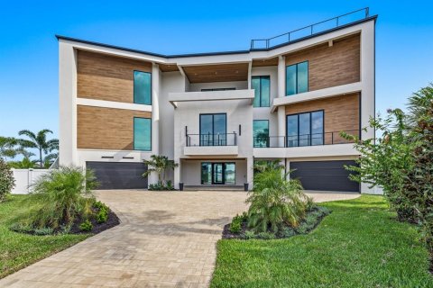 Casa en venta en Saint Petersburg, Florida, 5 dormitorios, 665.55 m2 № 2360673 - foto 3