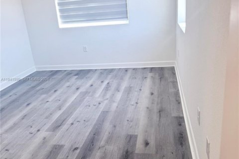 Townhouse in Homestead, Florida 4 bedrooms № 1998902 - photo 21