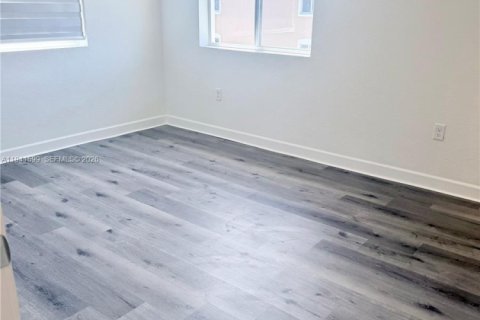 Townhouse in Homestead, Florida 4 bedrooms № 1998902 - photo 19