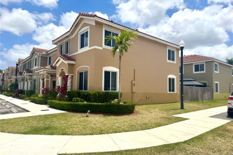Townhouse in Homestead, Florida 4 bedrooms № 1998902 - photo 27