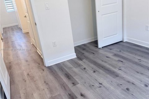 Townhouse in Homestead, Florida 4 bedrooms № 1998902 - photo 23