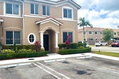 Adosado en alquiler en Homestead, Florida, 4 dormitorios № 1998902 - foto 16