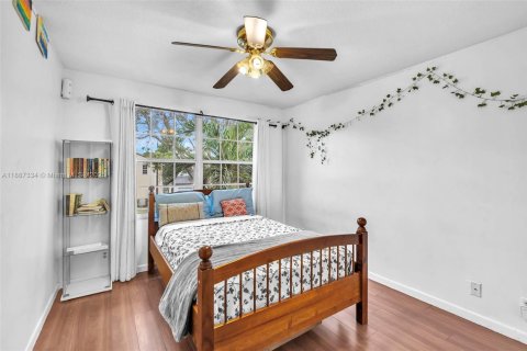 Villa ou maison à vendre à Cooper City, Floride: 4 chambres, 193.61 m2 № 1933088 - photo 5