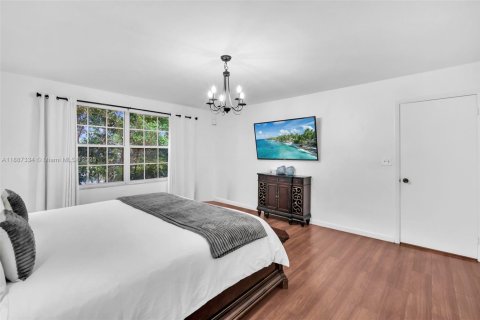 Villa ou maison à vendre à Cooper City, Floride: 4 chambres, 193.61 m2 № 1933088 - photo 8